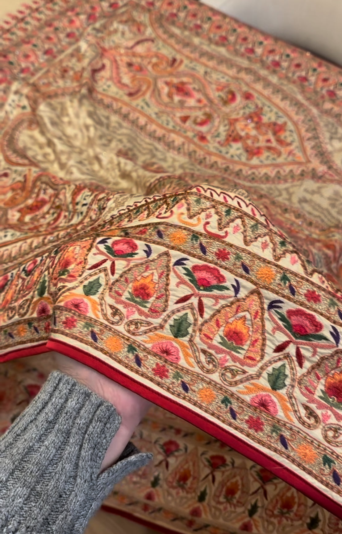 Crimson Vanilla Silk Chaddar