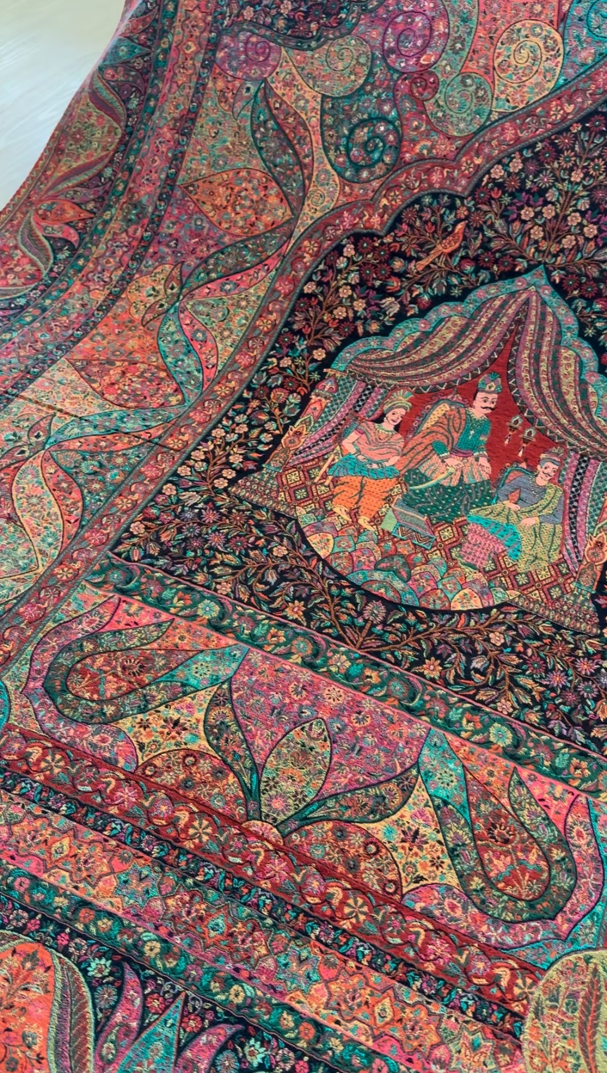 Darbar Kani Pashmina