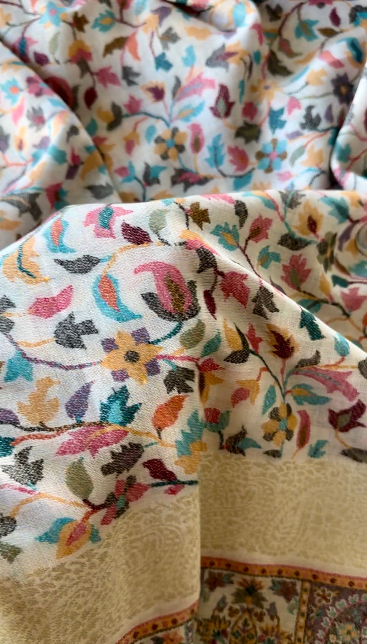 Pastel Florals Kani Pashmina
